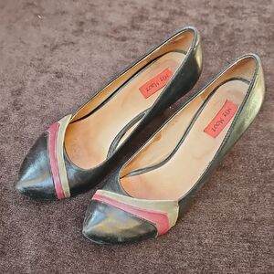Miz Mooz Black and Burgundy Heels 7.5